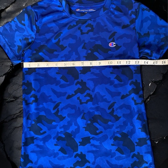 Champion | Boys | Blue Camo | Athletic Tee| Size 7/8 - Picture 5 of 6